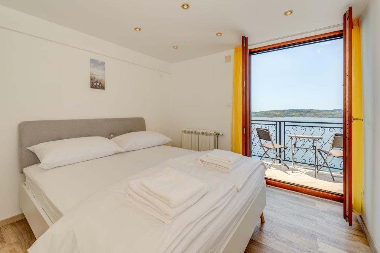 Villa Boris Trogir Exteriör bild